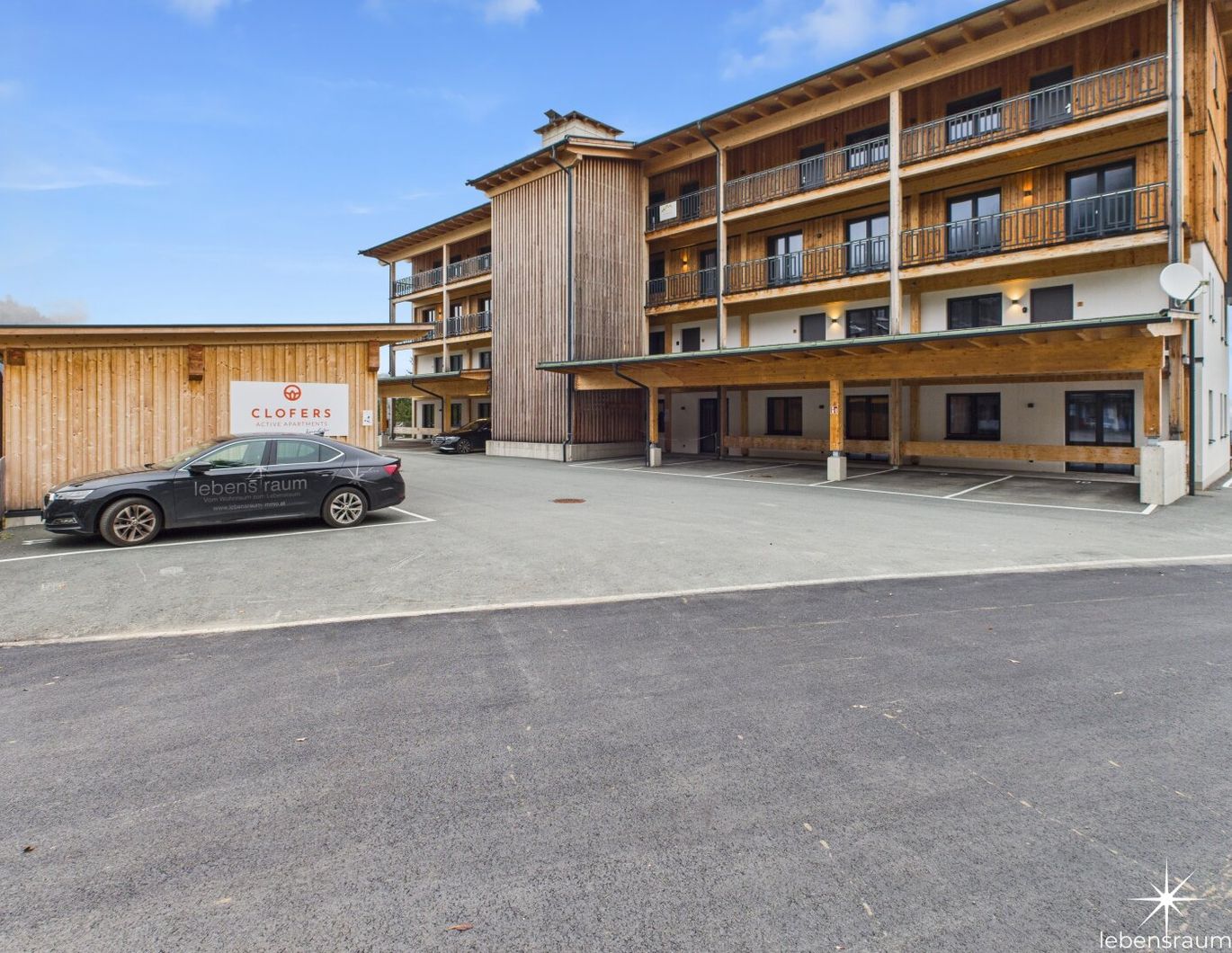 Traumhafte 5-Zimmer-Wohnung in Sonnleitn: Neuwertig, 3 Balkone. Direkt im Schigebiet Nassfeld (100 Meter vom Lift entfernt).