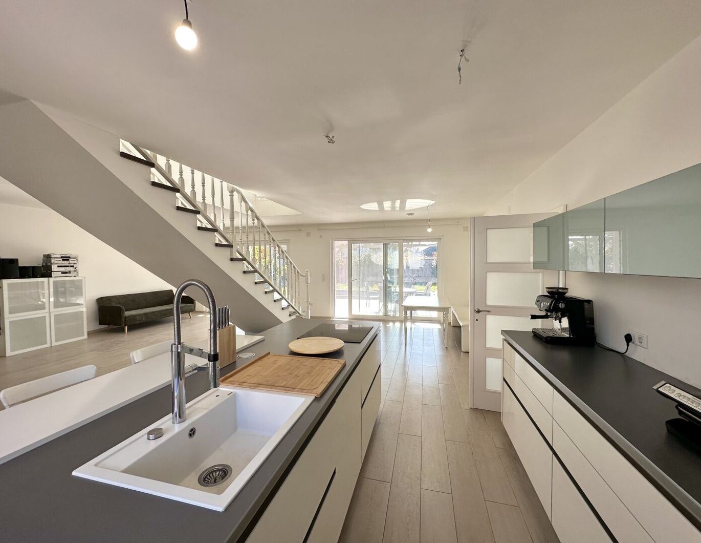 Modernes Einfamilienhaus mit Pool & Garten - Idyllische Naturlage in Marchegg - mit Kaufoption!!