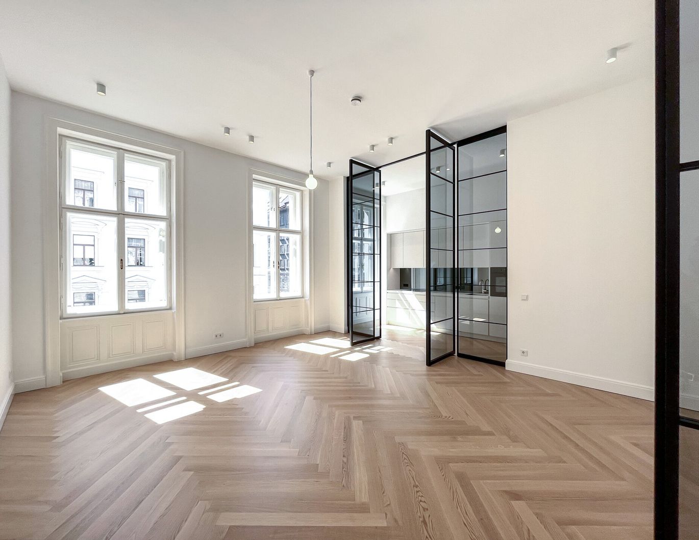 Generalsanierte 4-Zimmer-Altbauwohnung - zu mieten in 1010 Wien