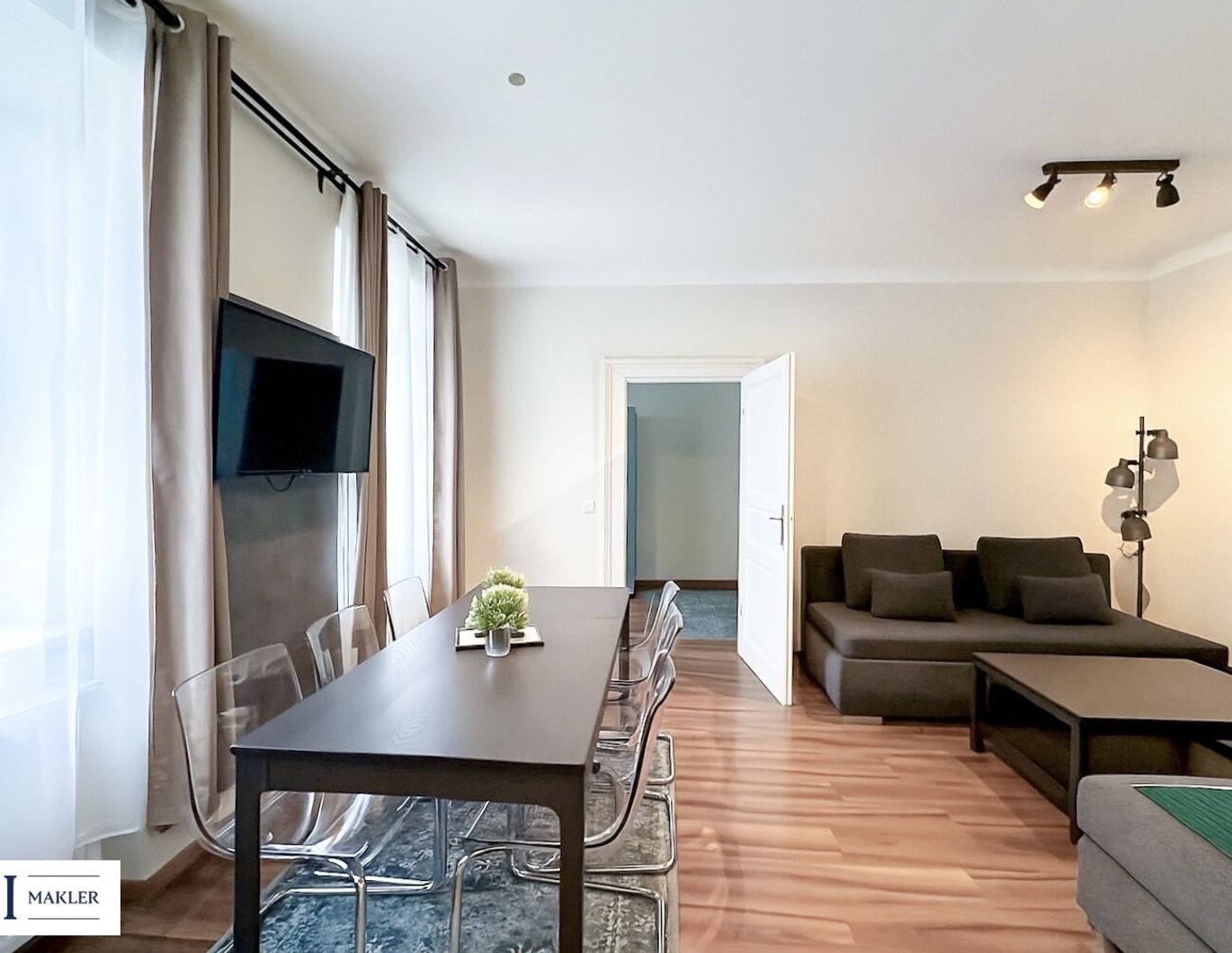 Ideal für Pendler - möblierte 2-Zimmer-Altbauwohnung in Bahnhofsnähe