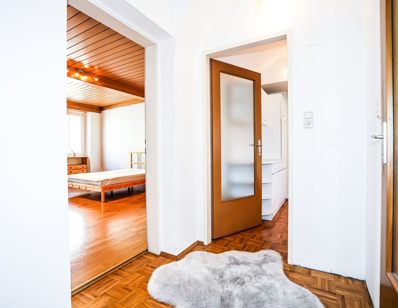 AB 01.02.2026 VERFÜGBAR I JAKOMINIPLATZ IM HERZEN VON GRAZ I LICHTDURCHFLUTET I HAUSTIERE WILLKOMMEN I SPITZENLAGE I PROJEKT WOHNEN