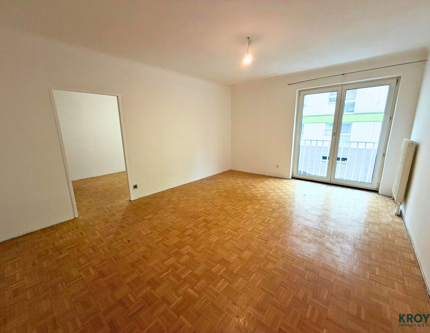 Großzügige 2-Zimmer-Wohnung mit französischem Balkon in ruhiger Wohnlage