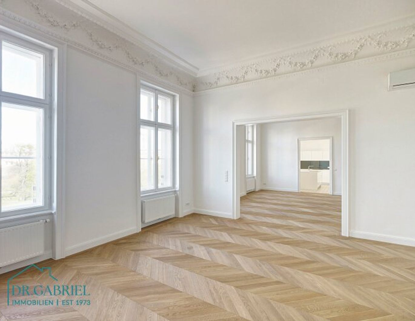 PRACHTVOLLE ALTBAUWOHNUNG