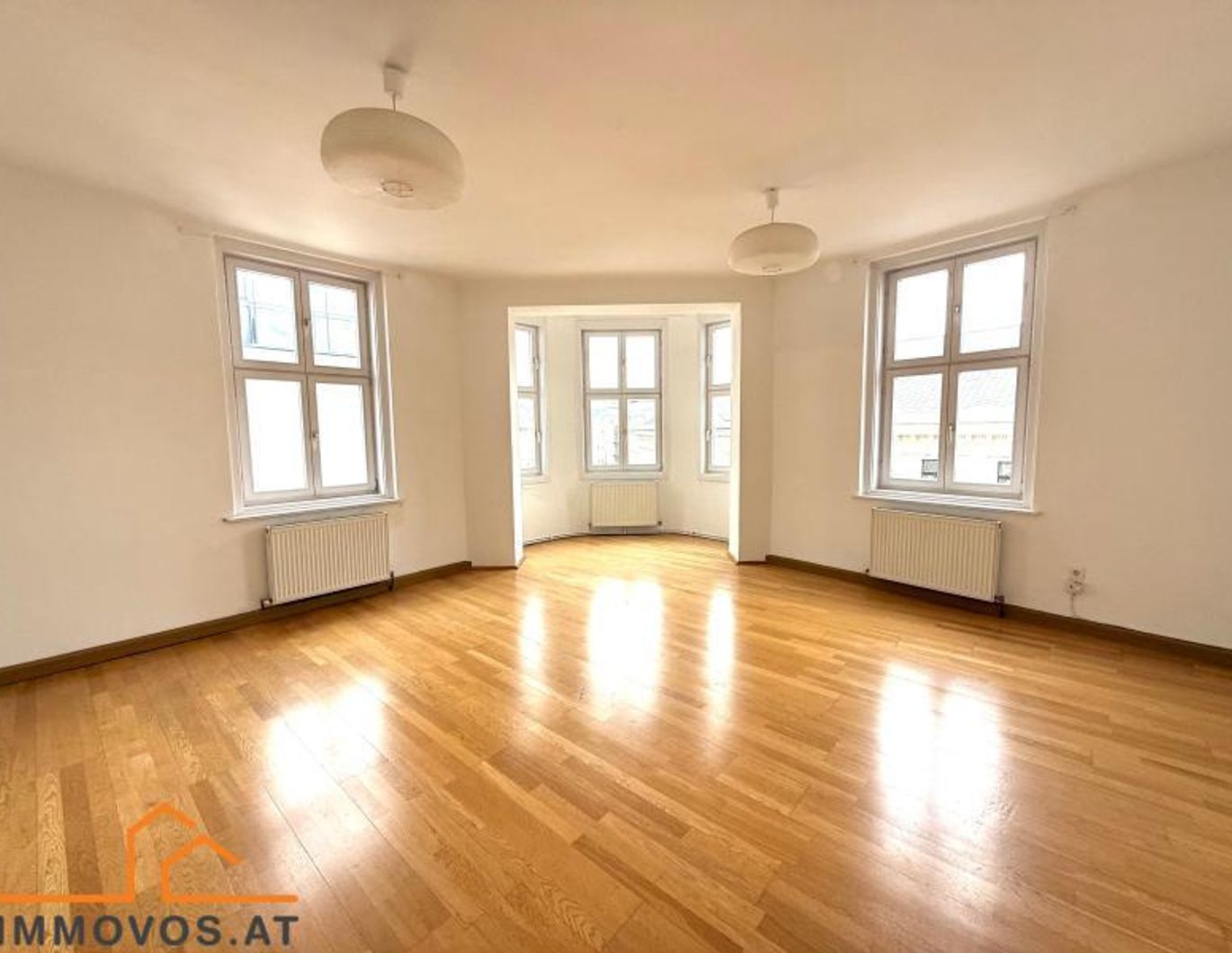 TOPLAGE! EXKLUSIVE, RUHIGE 3-ZIMMER-WOHNUNG MITTEN IN DER WIENER INNENSTADT!