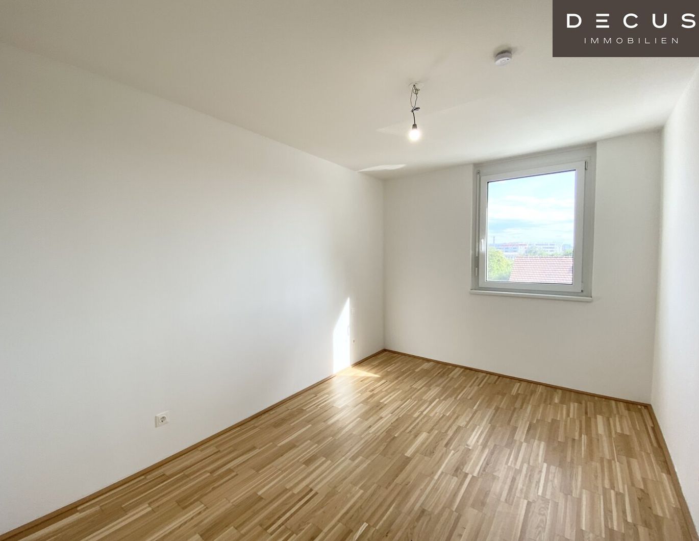 | AB SOFORT VERFÜGBAR | ASPERNSTRASSE U2 | LAVATER2 | BADEWANNE | EINBAUKÜCHE