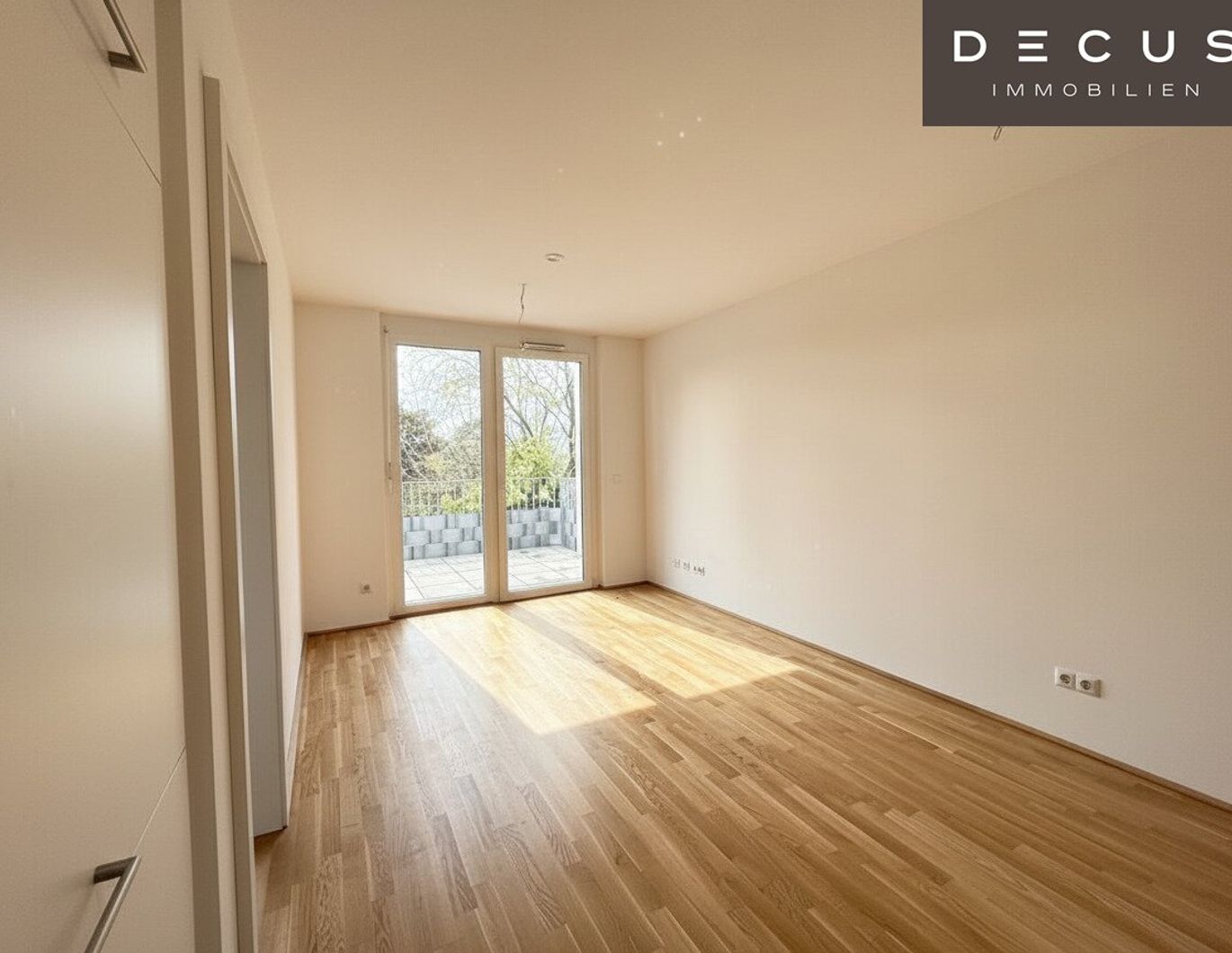 | AB MÄRZ VERFÜGBAR | 3 ZIMMER | MIT BALKON | KAGRANER PLATZ | NEUBAU |