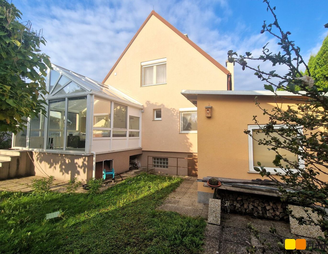 Gepflegtes Einfamilienhaus mit großem Garten