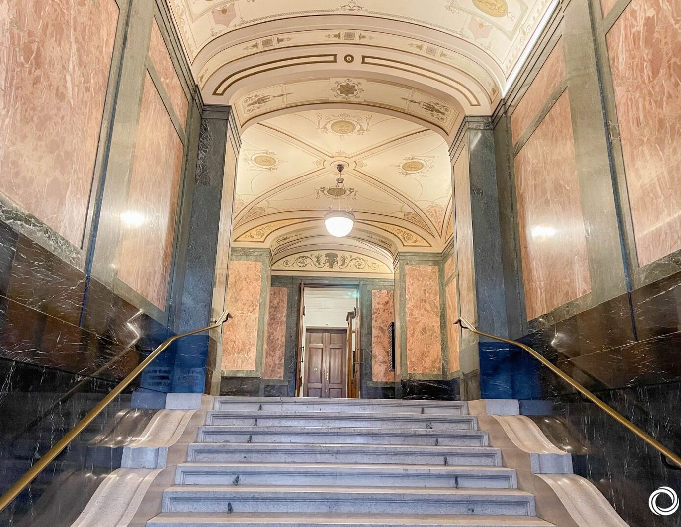 1040// Exklusive, großzügige 160 m2, 3-Zimmer Altbau-Etage Nähe Belvedere!
