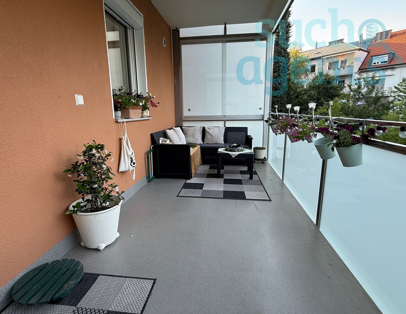 Neuer Preis! Großzügige 4 Zimmerwohnung mit Balkon Nähe Bahnhof