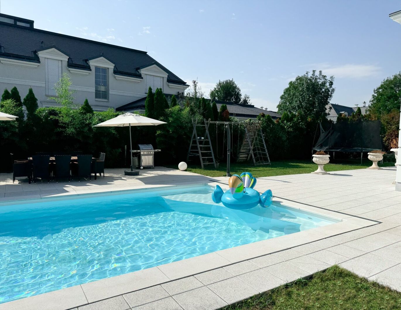 LUXUS VILLA mit großem Grundstück, Pool, Whirpool & Sauna im FONTANA Golfresort!!!