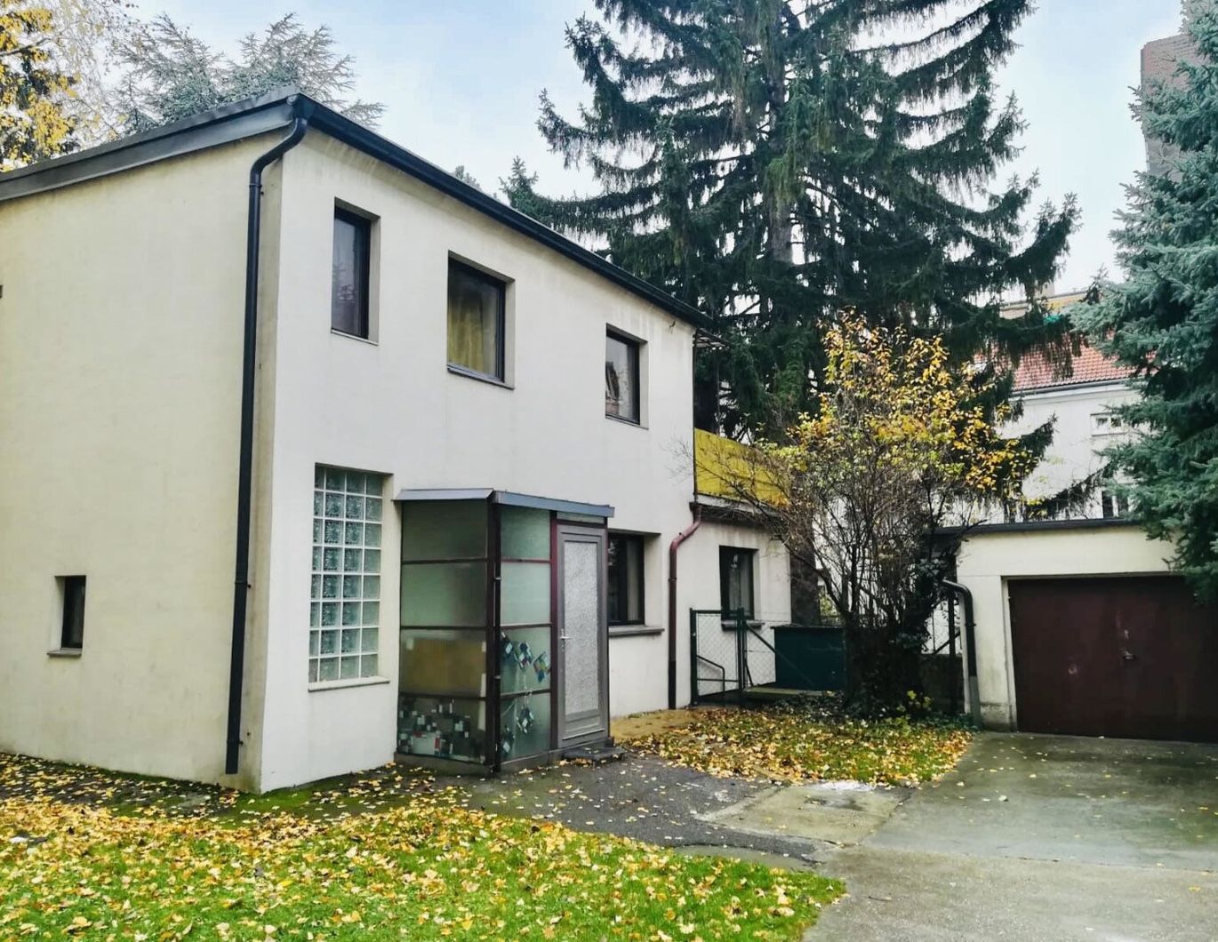 Renovierungsbedürftiges Einfamilienhaus in Wien: Mit Garten und Terrasse!