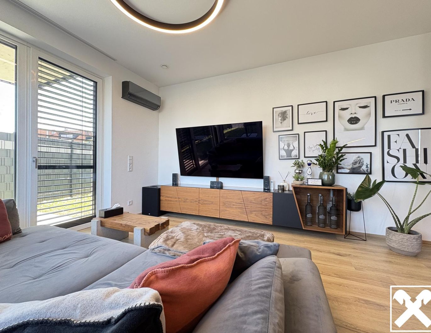 Traumhafte Garten-Wohnung inkl. 2 Tiefgaragenstellplätze