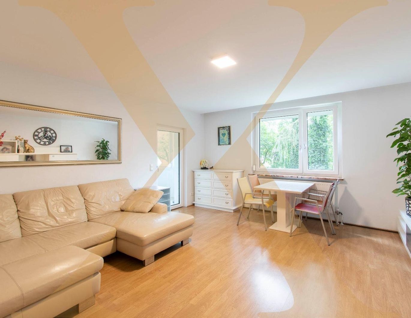 Wunderschön sanierte 4,5-Zimmer-Wohnung mit Loggia in Linz/Bindermichl nahe Hummelhofbad zu verkaufen!