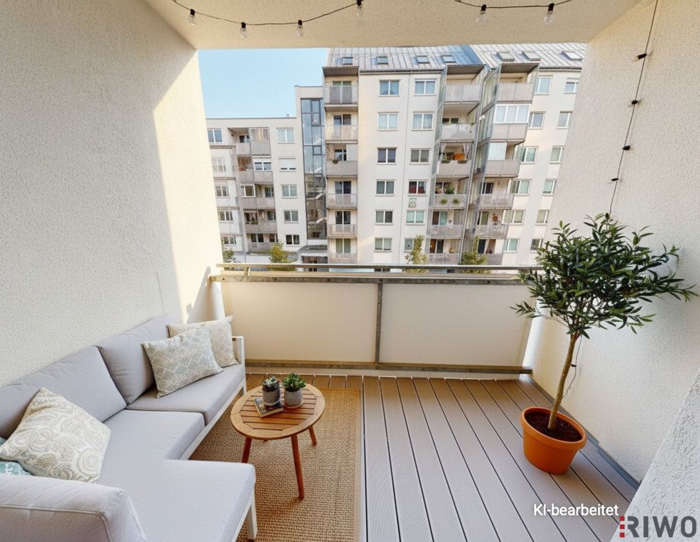 ERSTBEZUG nach Sanierung I 2 Zimmer Wohnung mit Loggia I Tischler Einbauküche inkl. Siemensgeräte I Alte Donau I Donauzentrum