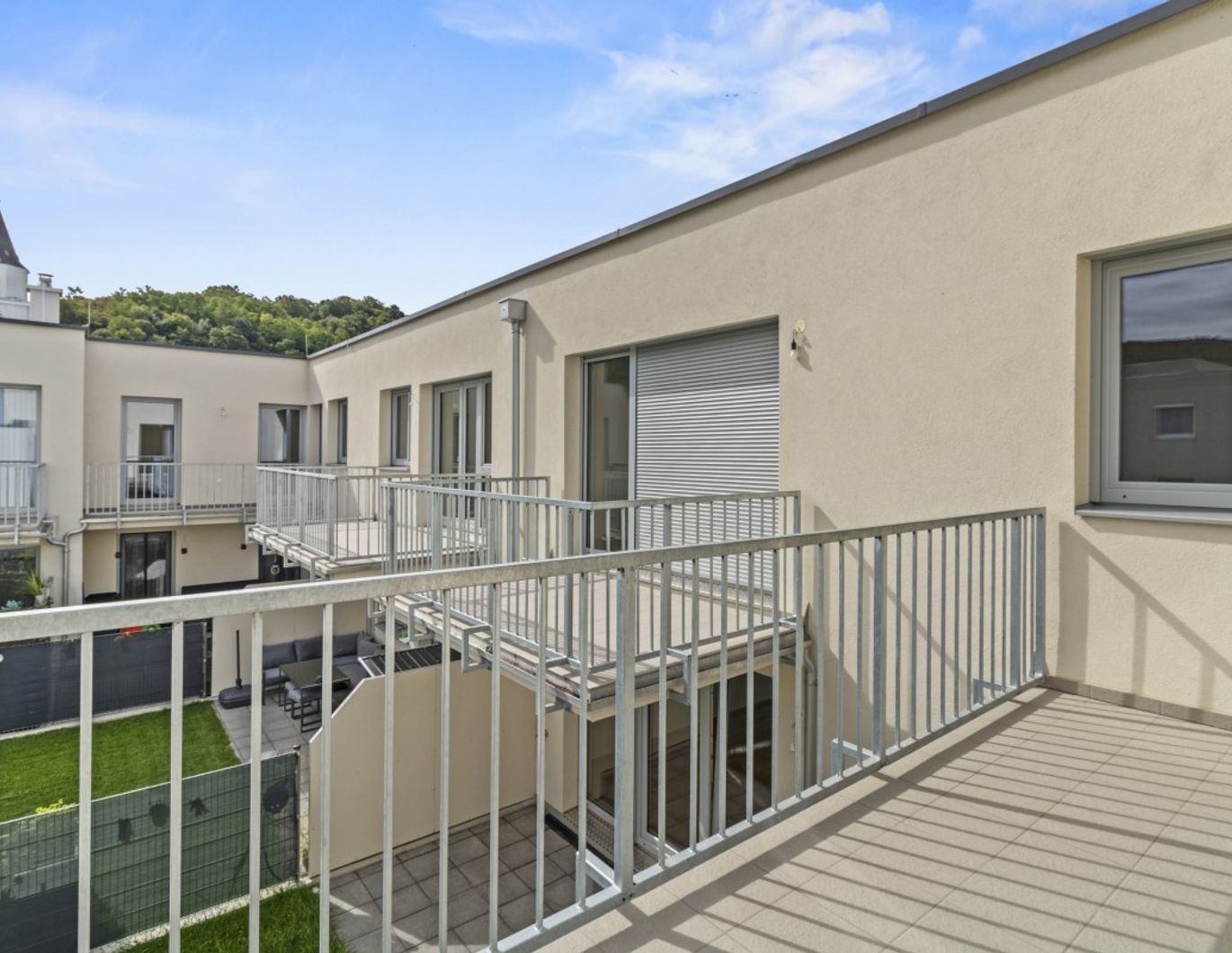 ++ WEIHNACHTSAKTION von 3 PROZENT ++ TOP DREI Zimmer mit BALKON