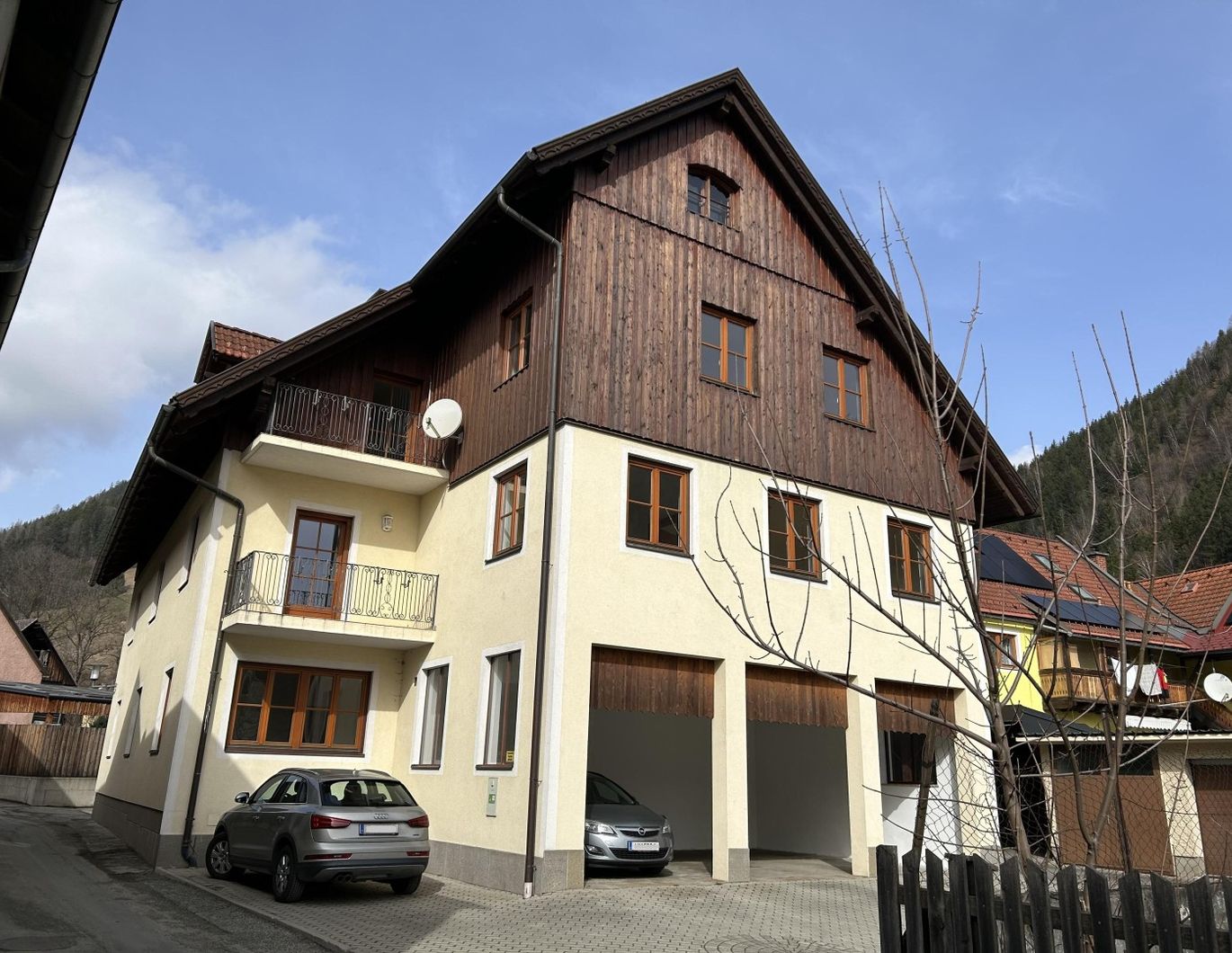 KALWANG: BESTÄNDIGE WERTE in unbeständigen Zeiten - WOHNHAUS mit 4 Wohnungen