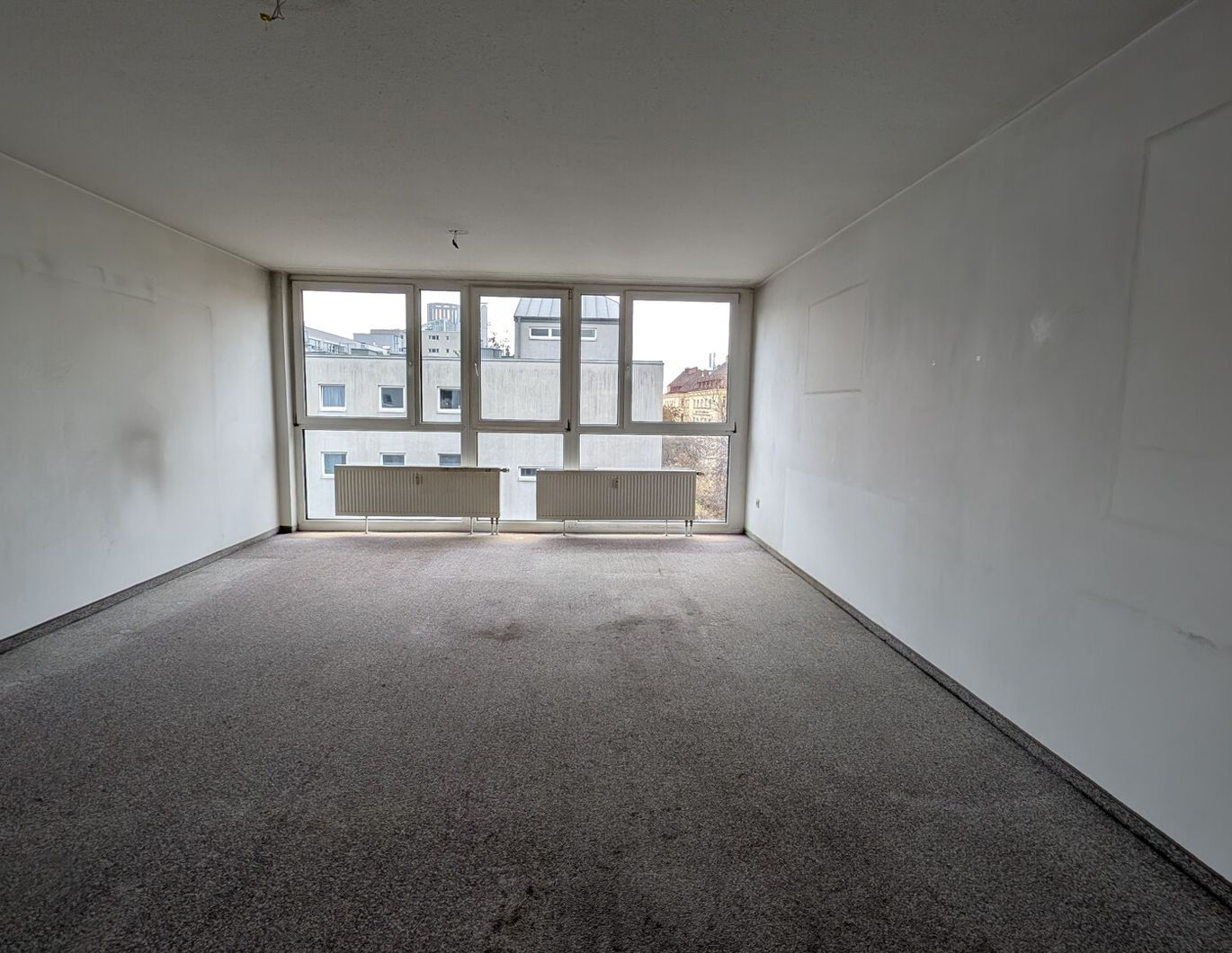 Sanierungsbedürftige 3-Zimmer Wohnung nahe Millennium Tower in 1200 Wien zu mieten