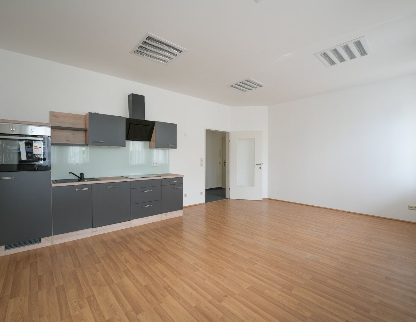 Gemütliche 2-Zimmer-Wohnung mit Garage in Thalheim bei Wels