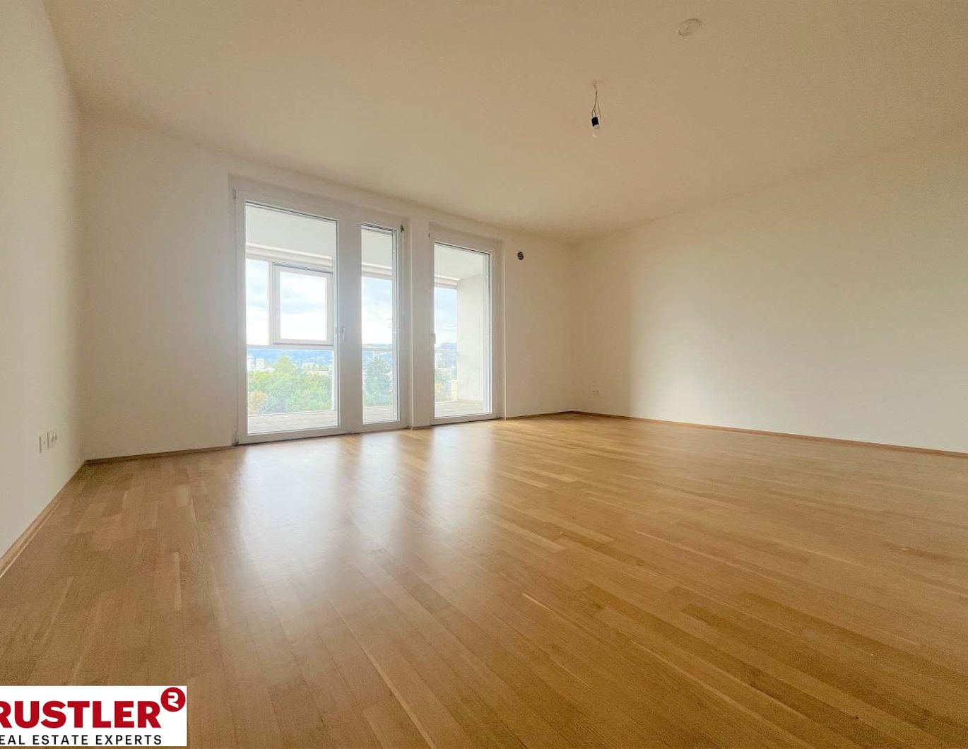 NEUBAUWOHNUNG I Große Loggia nahe City Park
