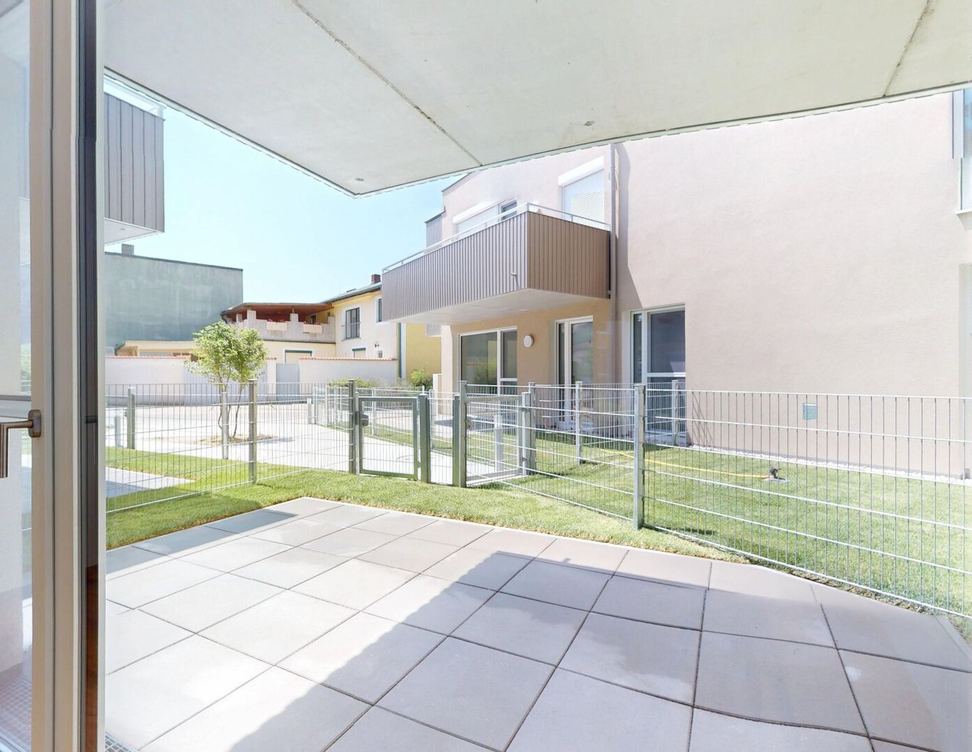 Pannonia Seeblick - PROVISIONSFREI - Idyllische Gartenwohnung in begehrter Lage