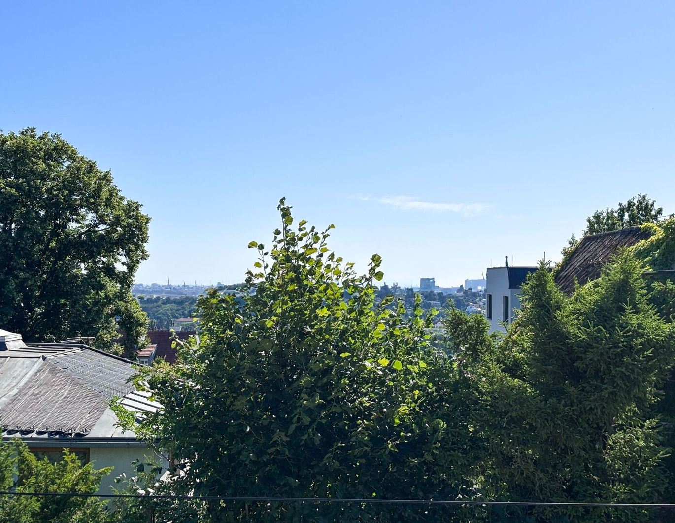 Modernes Einfamilienhaus in ökologischer Holzbauweise - Erstbezug in ruhiger Lage