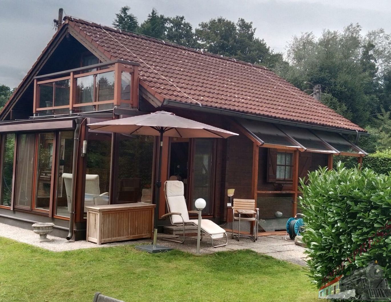 1130Wien, Traumgrund mit lieben, winterfestem Haus, Topausstattung ! Pool