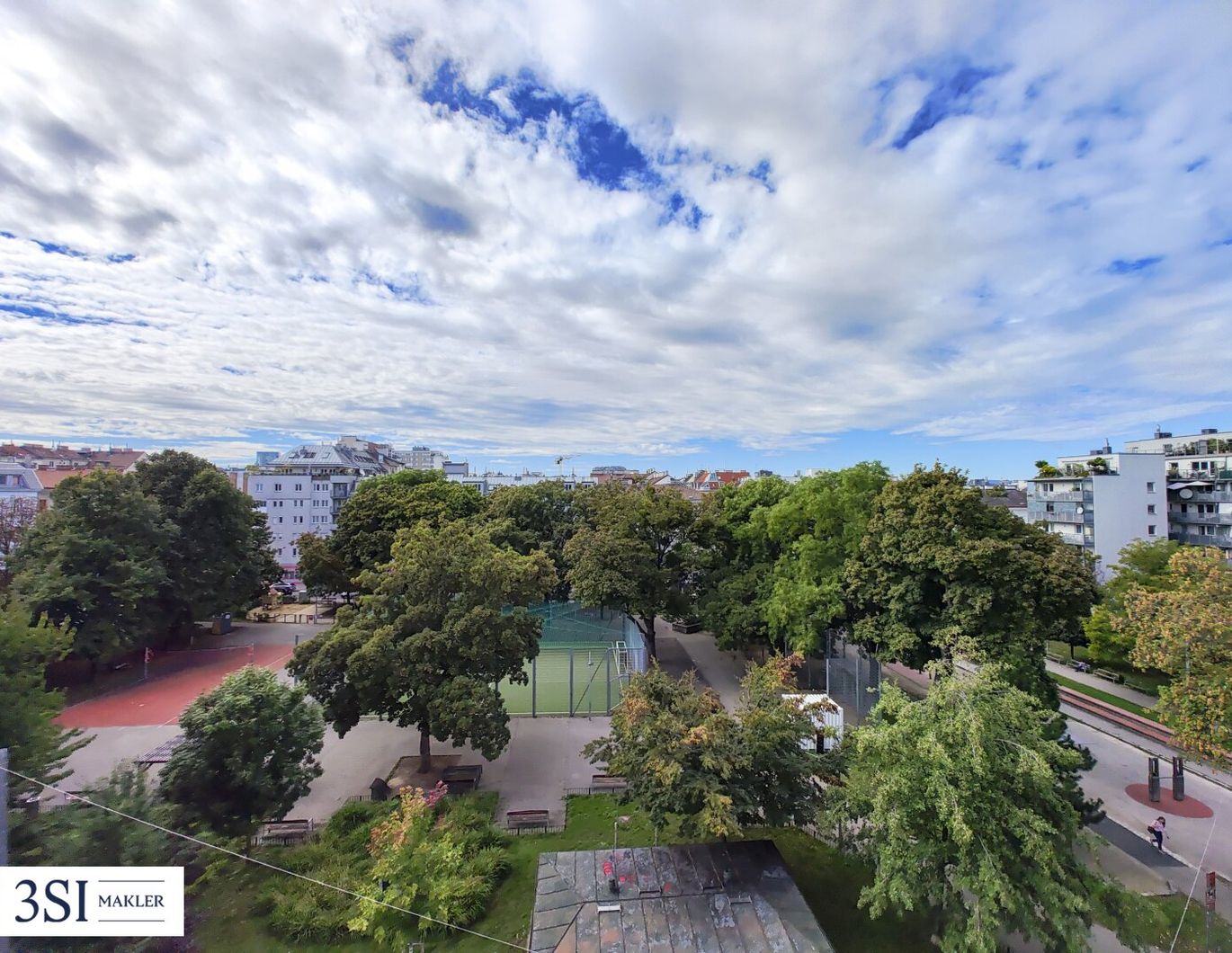Baubewilligter Rohdachboden in zentraler Lage von Favoriten mit Blick auf den Laubepark