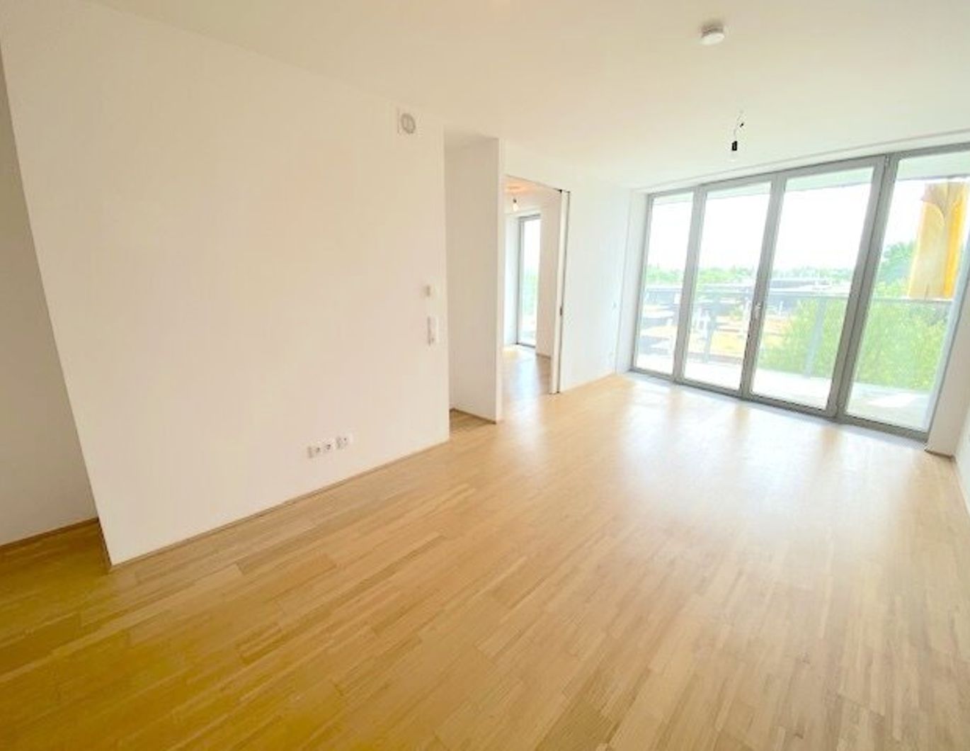 NEUER PREIS! PROVISIONSFREI VOM EIGENTÜMER! 2-ZIMMER WOHNUNG MIT LOGGIA NAHE U2 STADLAU!