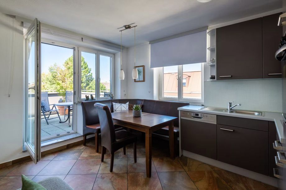 In der letzten Nachricht war von einer Einzimmerwohnung mit geräumiger Terrasse die Rede!