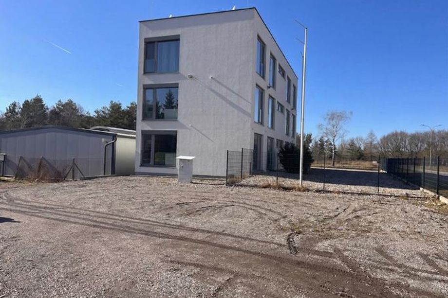 Lagerplatz mit perfekter Verkehrsanbindung zur A1 und A21