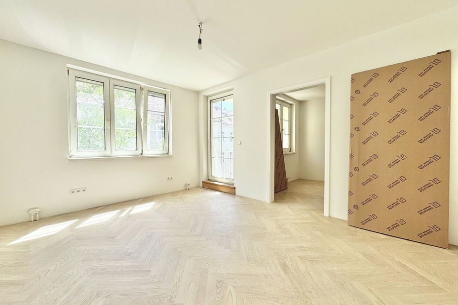 TERRASSENTRAUM | HOFSEITIG | HELLE 2 ZIMMER | TOPLAGE NÄHE KLINIK LANDSTRASSE
