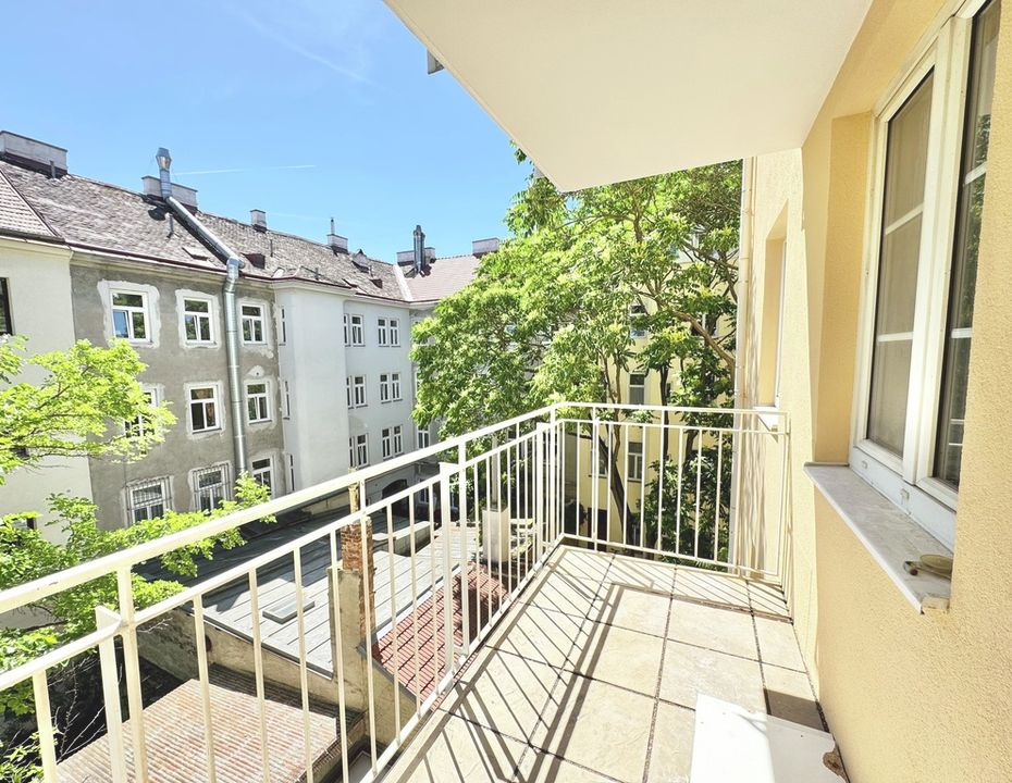 TERRASSENTRAUM | HOFSEITIG | HELLE 2 ZIMMER | TOPLAGE NÄHE KLINIK LANDSTRASSE
