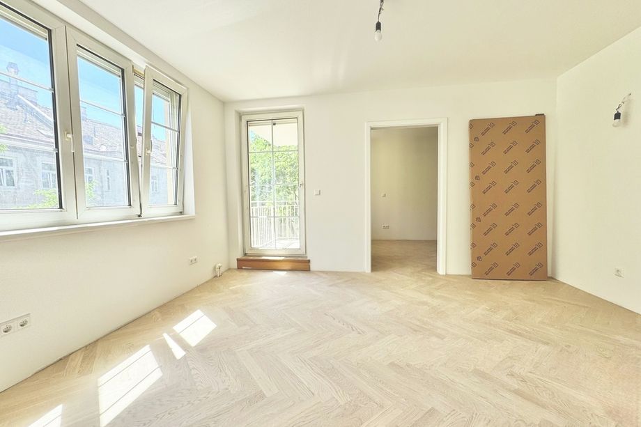 TERRASSENTRAUM | HOFSEITIG | HELLE 2 ZIMMER | TOPLAGE NÄHE KLINIK LANDSTRASSE