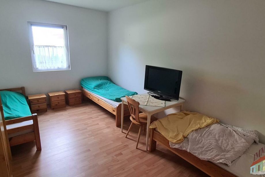 Nahe Böheimkirchen Freiflächen für einzelne Autos, Boote , Wohnwägen Nähe St Pölten / Nord