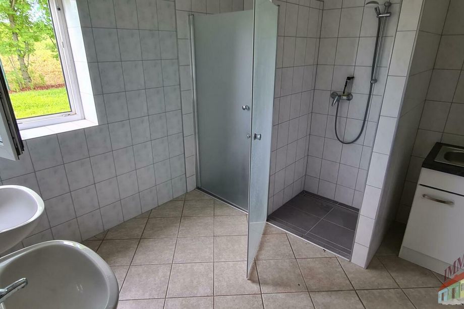 Nahe Böheimkirchen Freiflächen für einzelne Autos, Boote , Wohnwägen Nähe St Pölten / Nord