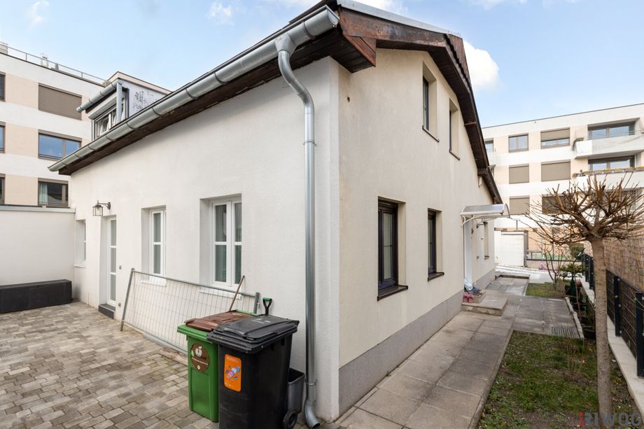 Nachhaltig vermietetes Anlagepaket mit ca. 376m² WNF | Ein Einfamilienhaus und drei Reihenhäuser | HMZ-Erhöhungen für 2026 & 2028 vereinbart
