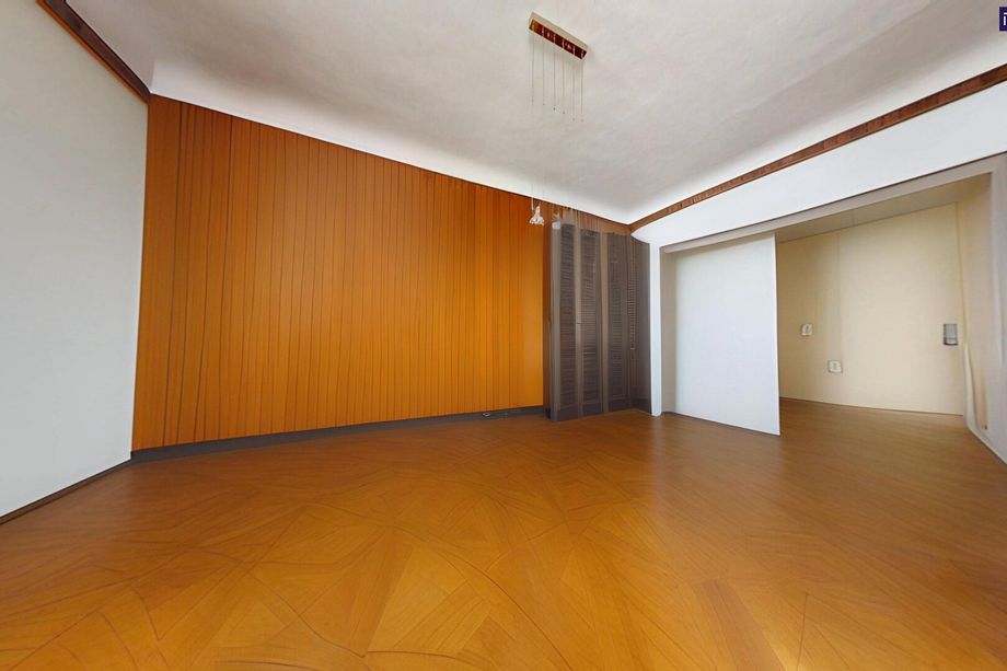 Graz City Center: Einmalige Kombination im Altbau - ca. 217 m² Wohnfläche, zwei unbefristet vermietete Einheiten im Zentrum von Graz