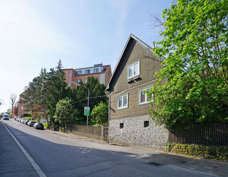 Baugrund mit Altbestand in Hietzing Nähe St. Josef Krankenhaus