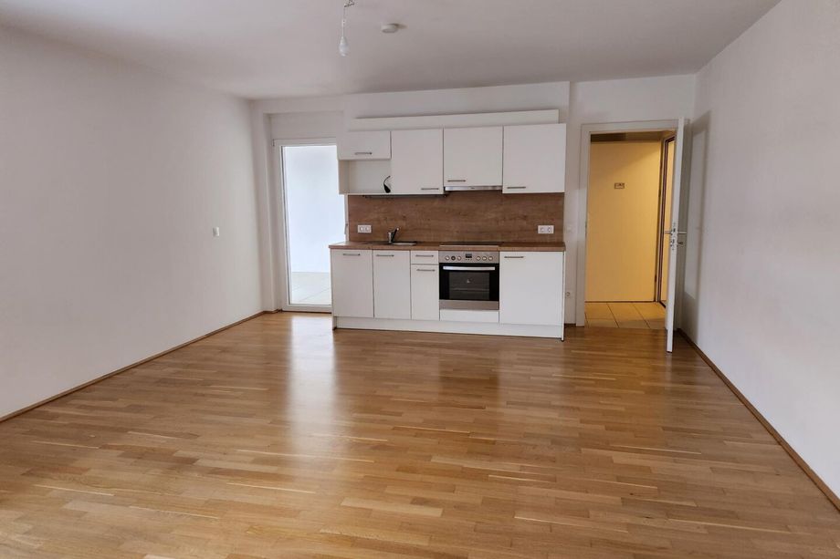 2 Zimmer mit Küche und Fernblick-Loggia