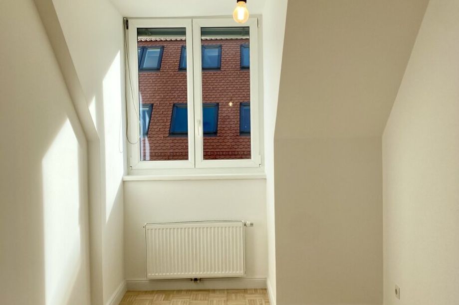 FREUNDLICHE 4-ZIMMERWOHNUNG /// FRISCH SANIERT /// TRENDVIERTEL LEND /// ALLGEMEINGARTEN