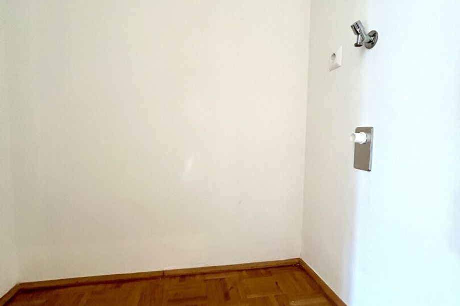 Neuwertige 2 Zimmer-Wohnung in 1050 Wien - U-Bahn-Nähe und moderne Ausstattung!
