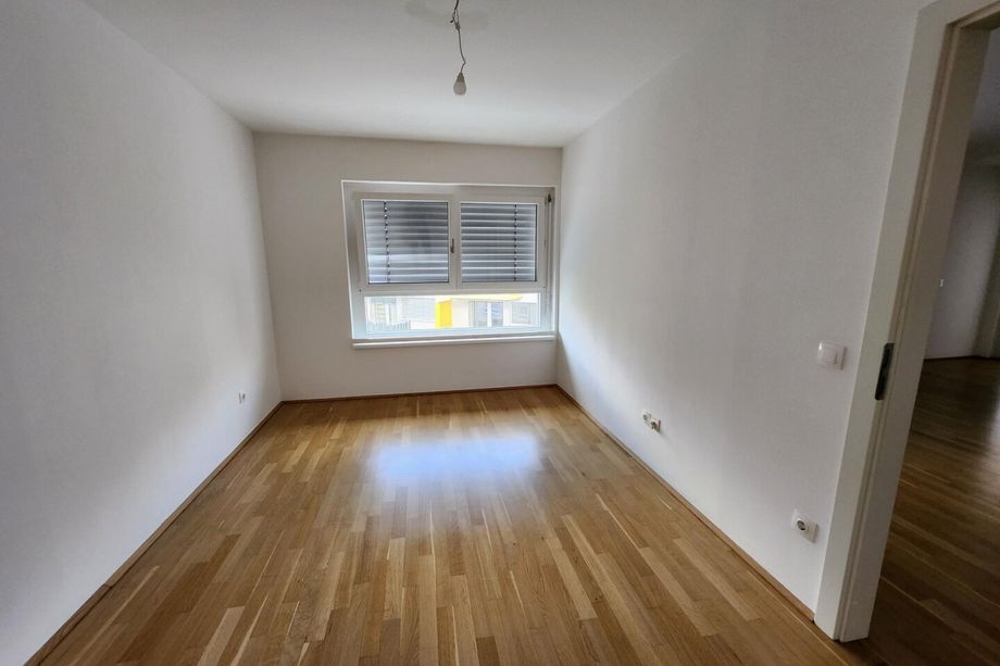 2 Zimmer mit Küche und Fernblick-Loggia