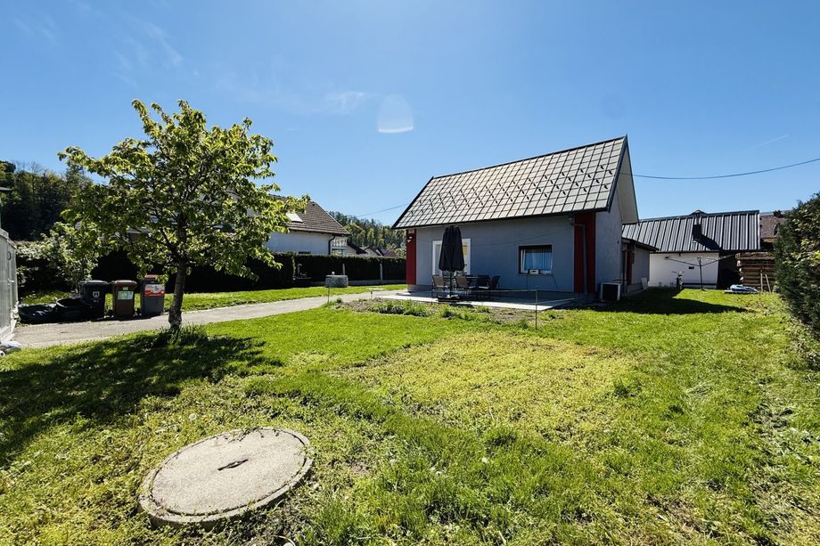 Charmanter Bungalow mit großem Garten und Erweiterungspotenzial