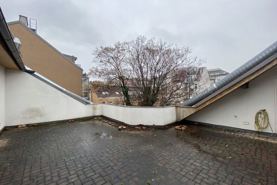 Eckzinshaus in Ottakring, drei Ebenen Bestandsfrei zu mieten