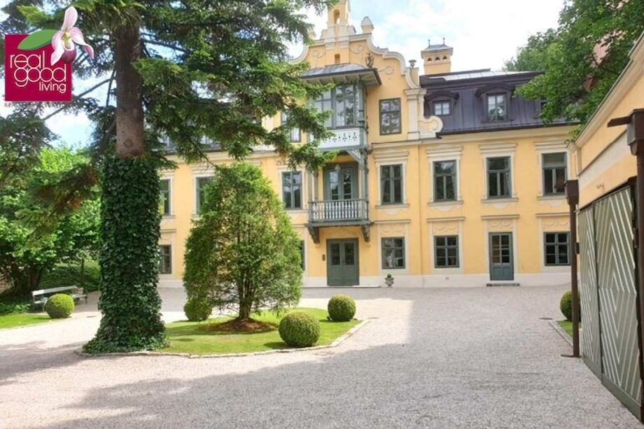 Prestige-Villa in Wien-Mauer - 15 Zimmer, 3.700 m² Gartenparadies, vielseitig nutzbar -Büro & Wohnen vereinbaren!