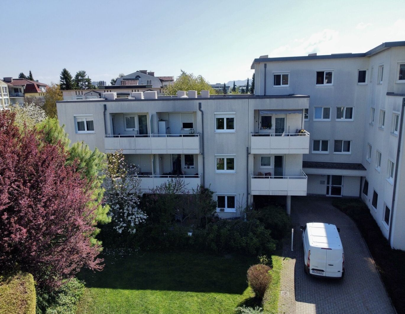 3-ZIMMER-WOHNUNG MIT BALKON, LOGGIA & TIEFGARAGESTELLPLATZ | SICHERE EINNAHMEN BIS 2027