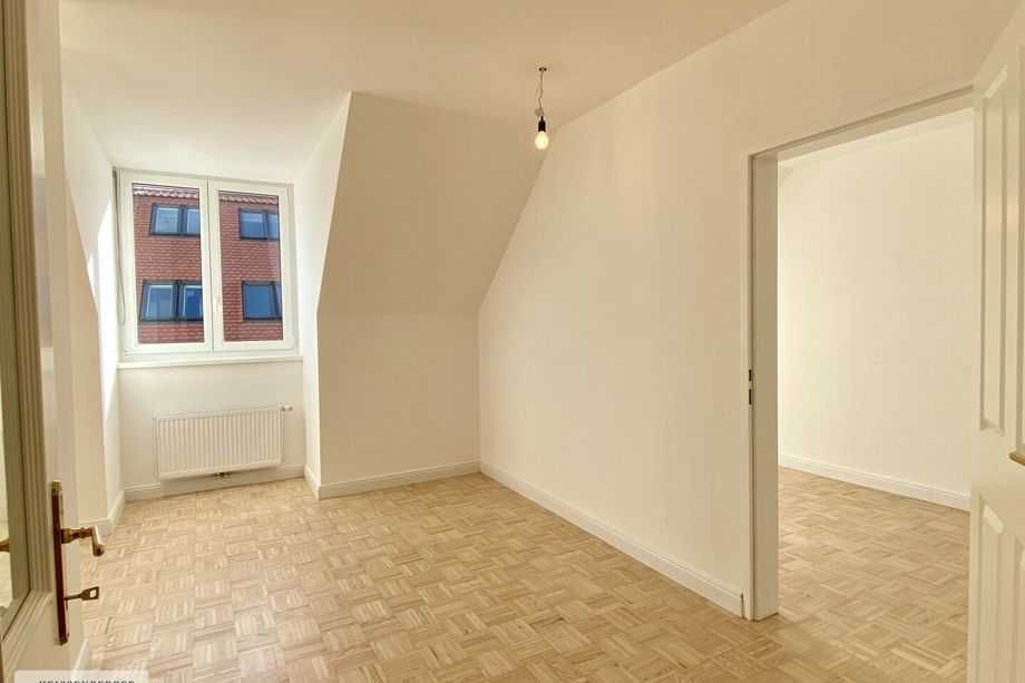 FREUNDLICHE 4-ZIMMERWOHNUNG /// FRISCH SANIERT /// TRENDVIERTEL LEND /// ALLGEMEINGARTEN