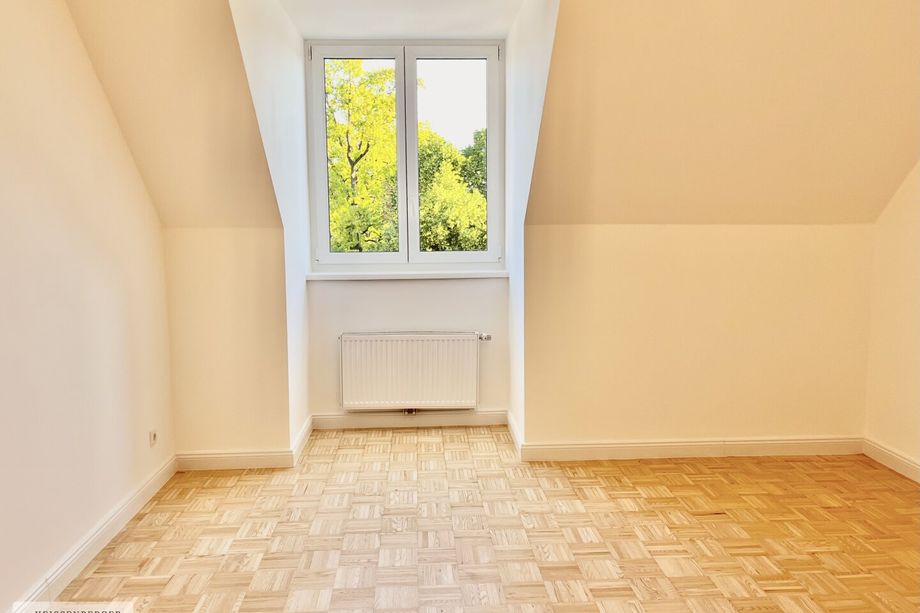 FREUNDLICHE 4-ZIMMERWOHNUNG /// FRISCH SANIERT /// TRENDVIERTEL LEND /// ALLGEMEINGARTEN