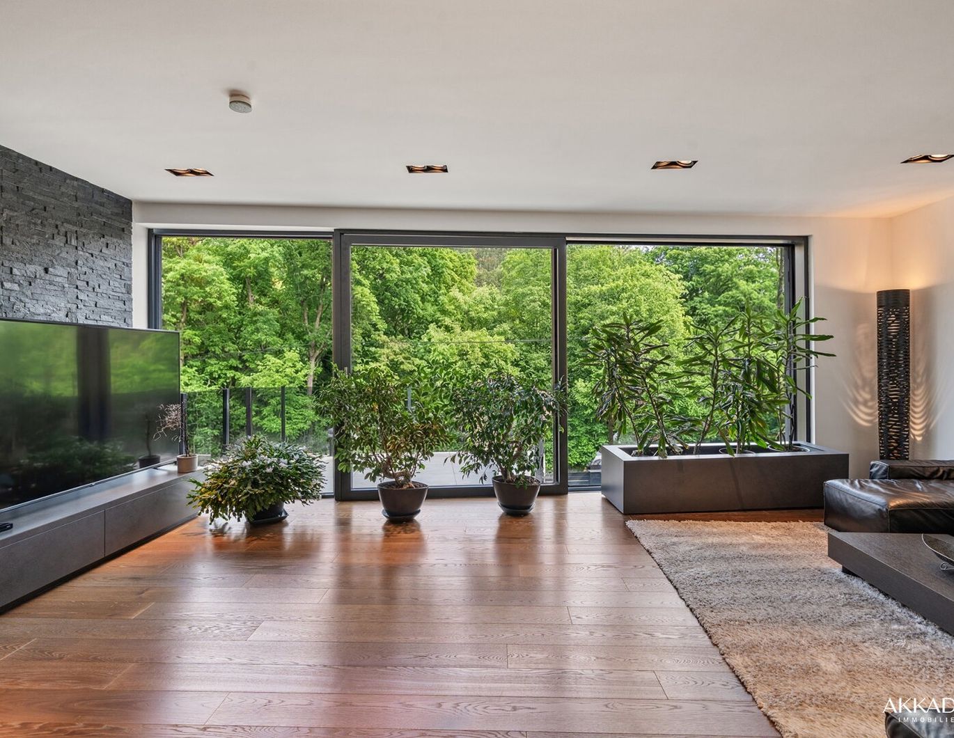 Energieeffiziente Villa mit Pool & unverbaubarem Waldblick