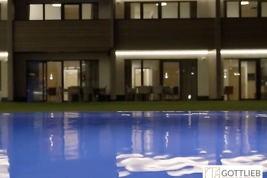 Bestlage Pinzgau mit ca. 6% Rendite! Sieben Apartments mit Terrassen, Balkonen und beheiztem Aussenpool
